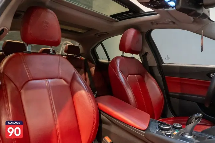 Alfa Romeo Giulia 2020 - صورة 11