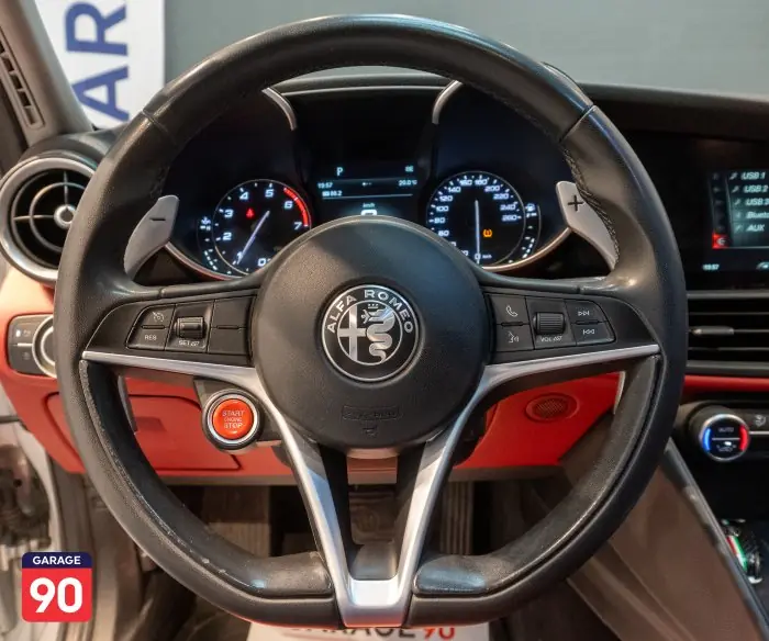 Alfa Romeo Giulia 2020 - صورة 9