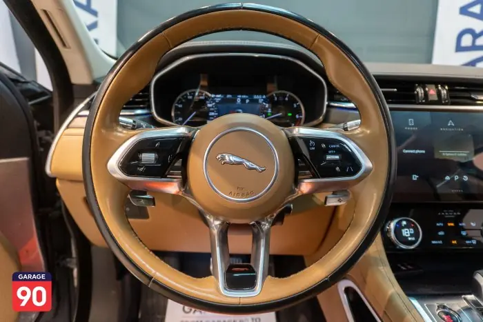 Jaguar F-PACE 2021 - صورة 13