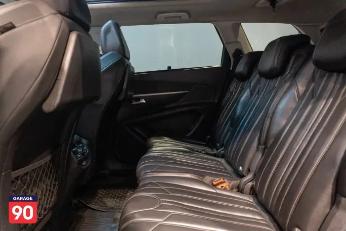 Peugeot 5008 2020 - صورة 13