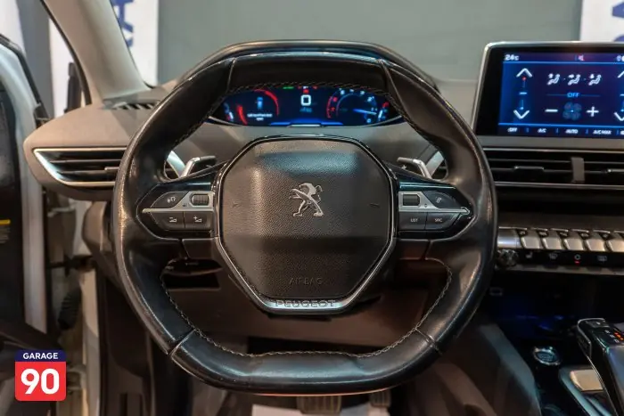 Peugeot 5008 2020 - صورة 11