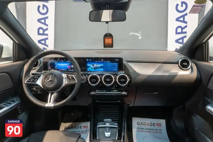 Mercedes-Benz GLA200 2025 - صورة 9