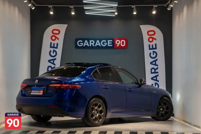 Alfa Romeo Giulia 2021 - صورة 6