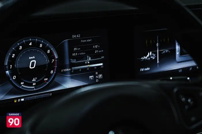 Mercedes-Benz E200 2017 - صورة 14