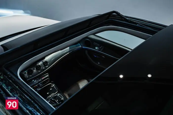 Mercedes-Benz E200 2017 - صورة 8