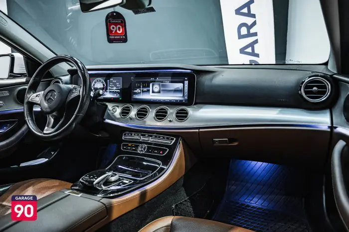 Mercedes-Benz E200 2017 - صورة 13