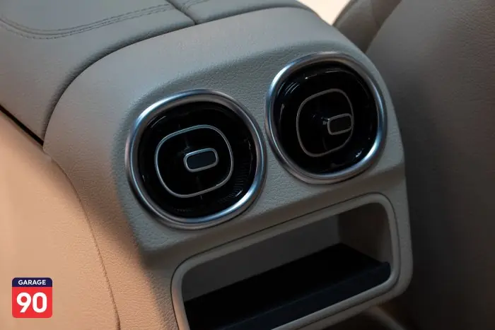 Mercedes-Benz CLE200 2024 - صورة 14