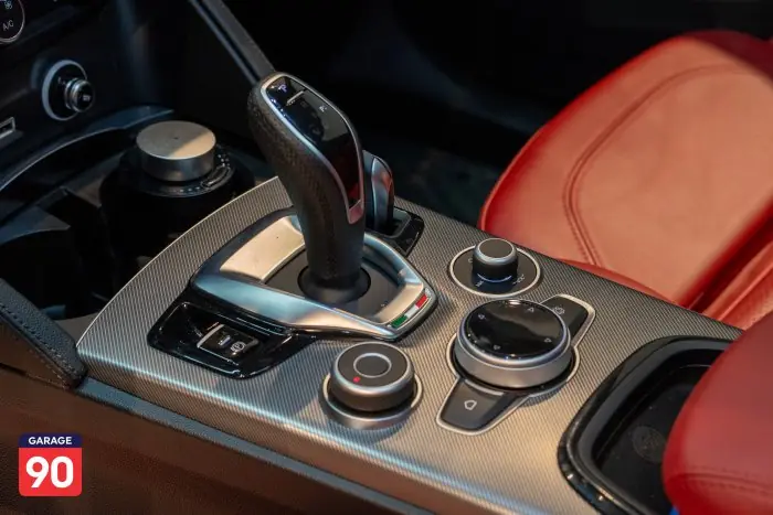 Alfa Romeo Stelvio 2024 - صورة 14
