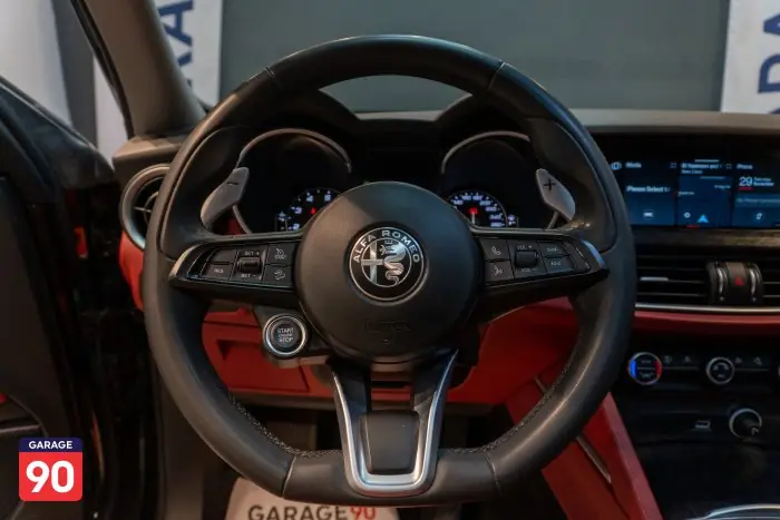 Alfa Romeo Stelvio 2021 - صورة 10