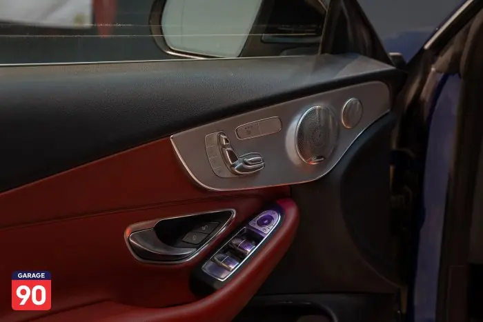 Mercedes-Benz C200 2019 - صورة 19