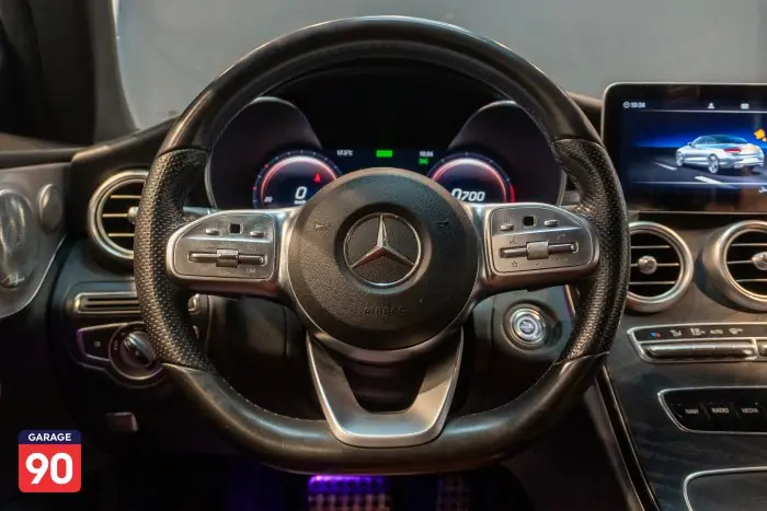 Mercedes-Benz C200 2019 - صورة 15
