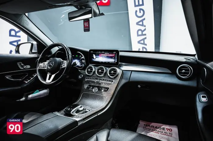 Mercedes-Benz C200 2019 - صورة 12