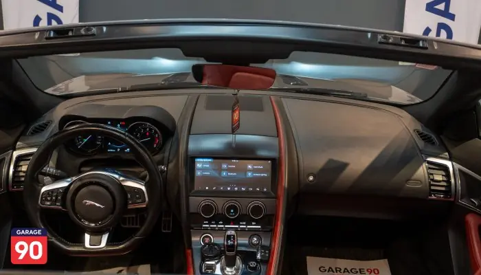 Jaguar F-Type 2020 - صورة 16