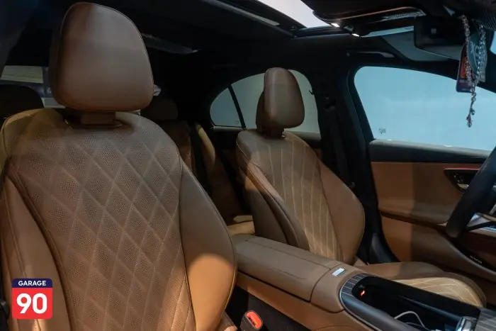 Mercedes-Benz E200 2024 - صورة 13