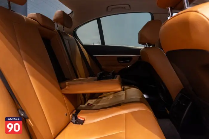 bmw 318i 2019 - صورة 11