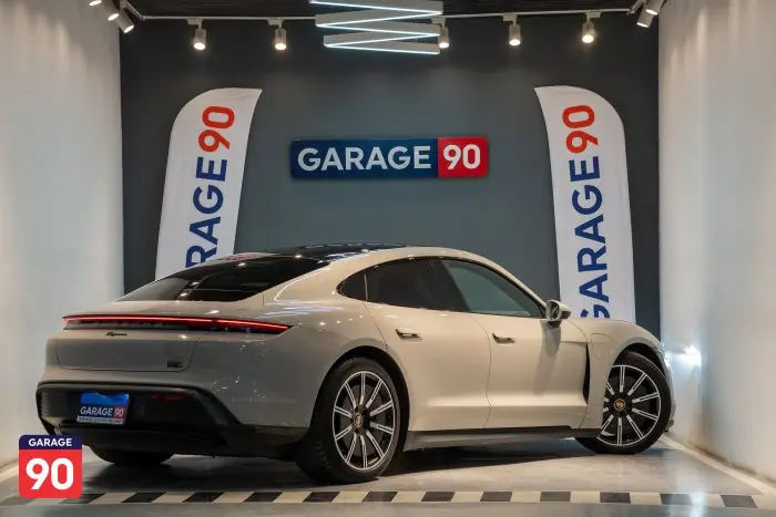 Porsche Taycan 2022 - صورة 6