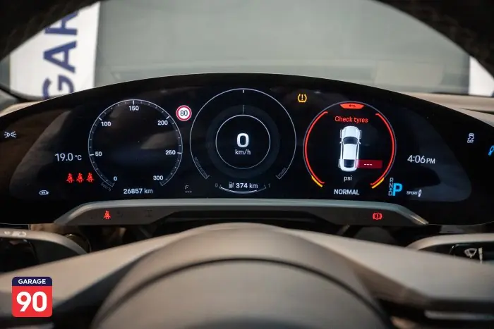 Porsche Taycan 2022 - صورة 11