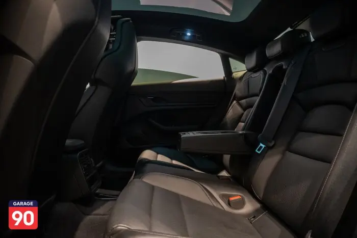 Porsche Taycan 2022 - صورة 13
