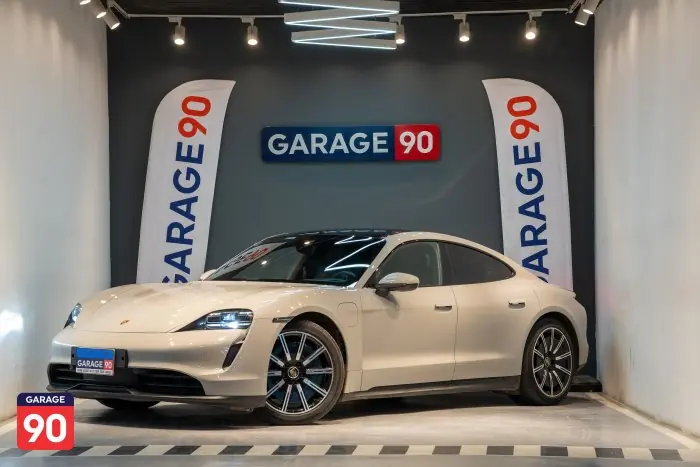 Porsche Taycan 2022 - صورة 2