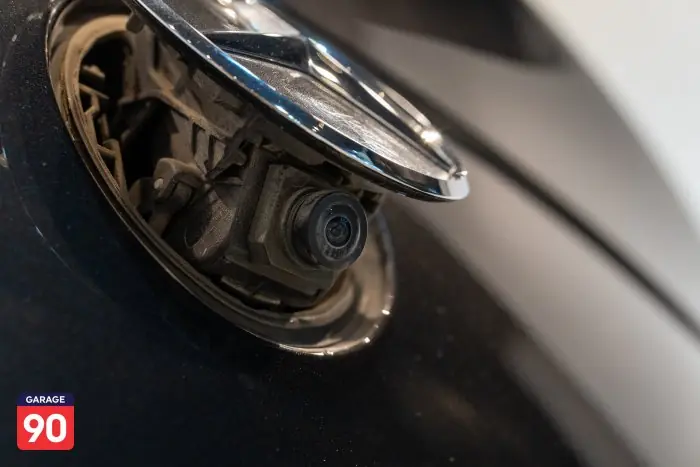 Mercedes-Benz C300 2020 - صورة 8