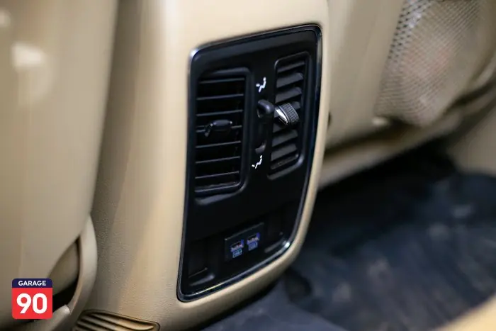Jeep Grand Cherokee 2022 - صورة 17