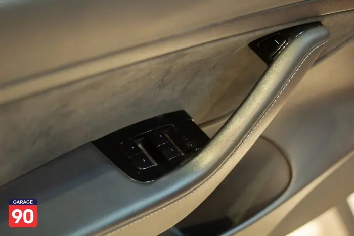 Tesla Model 3 2020 - صورة 18
