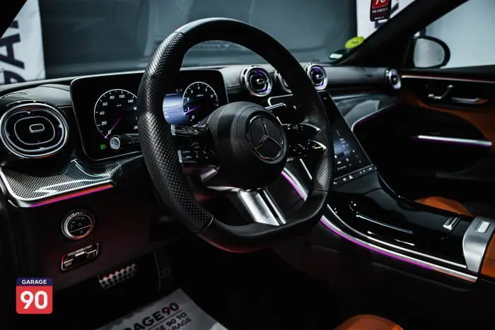 Mercedes-Benz C200 2023 - صورة 15