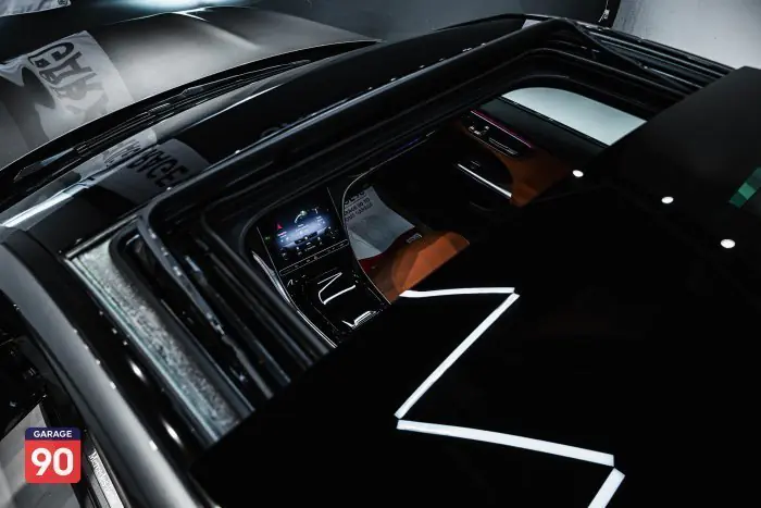 Mercedes-Benz C200 2023 - صورة 18