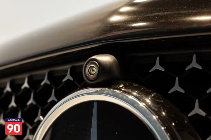 Mercedes-Benz C200 2024 - صورة 9