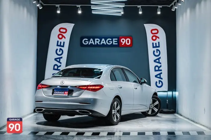 Mercedes-Benz C180 2023 - صورة 6