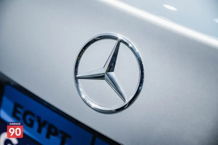 Mercedes-Benz C180 2023 - صورة 9