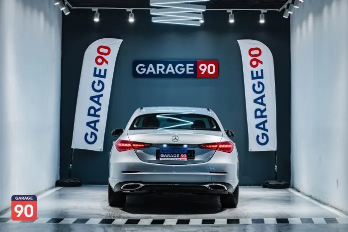 Mercedes-Benz C180 2023 - صورة 4