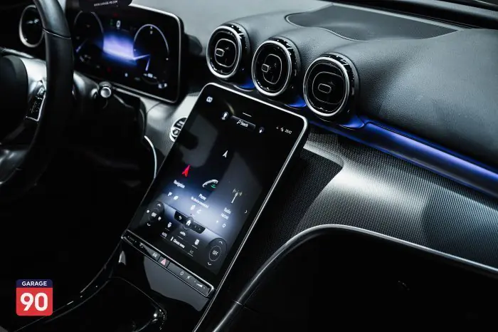Mercedes-Benz C180 2023 - صورة 13
