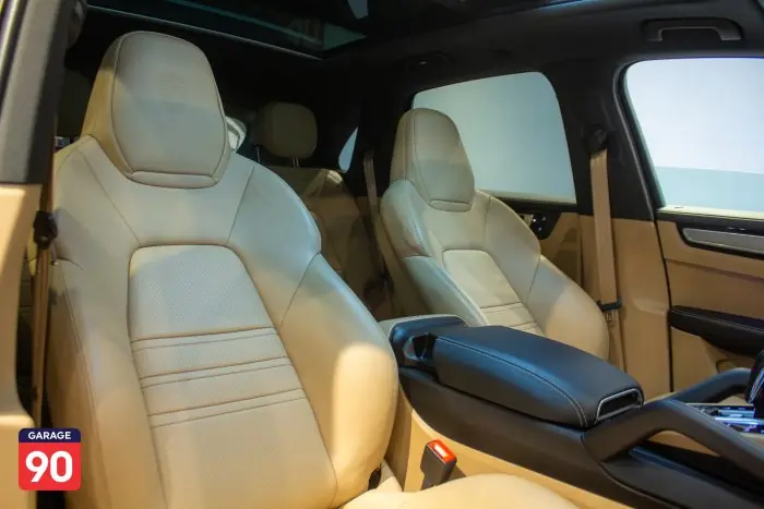Porsche Cayenne 2023 - صورة 16