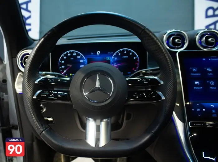 Mercedes-Benz GLC200 2024 - صورة 13