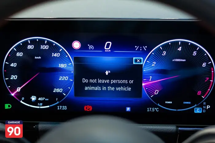 Mercedes-Benz GLA200 2024 - صورة 14