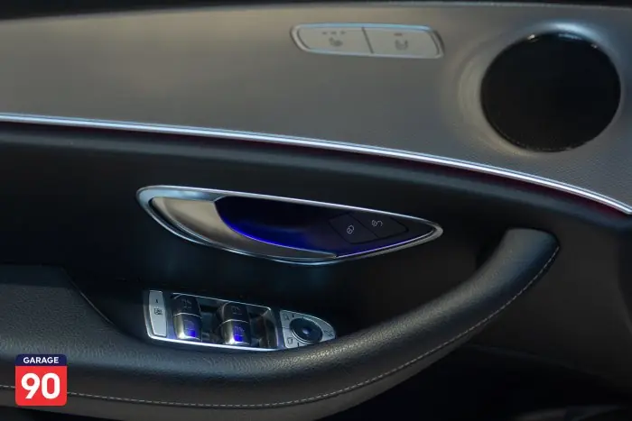 Mercedes E300E Aventguard Import 2019 - صورة 16