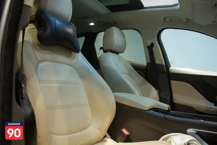 Jaguar E-PACE 2019 - صورة 14