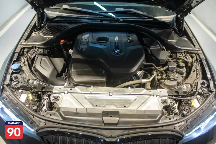 bmw 320i 2024 - صورة 9