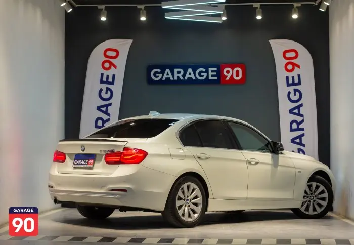 bmw 318i 2018 - صورة 6