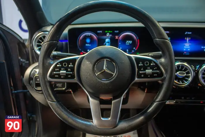 Mercedes-Benz A200 2020 - صورة 11